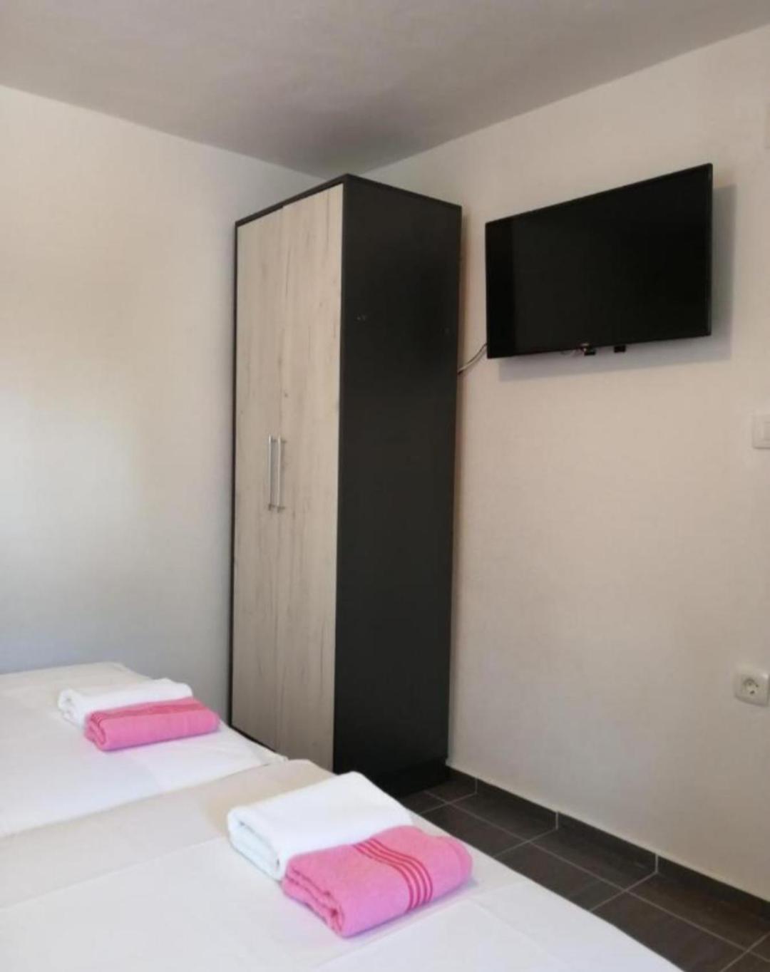 Sara Apartments Budva Phòng bức ảnh