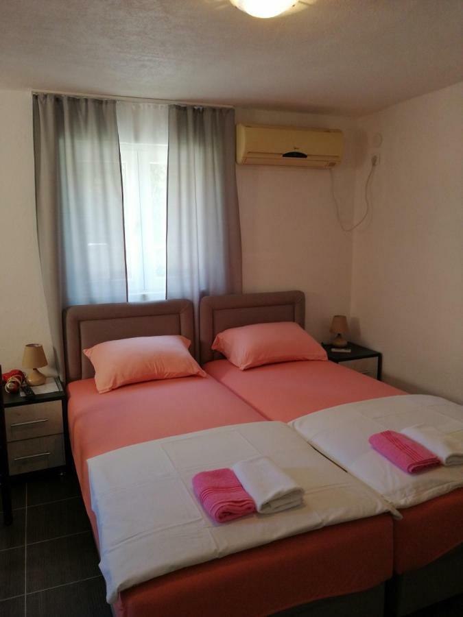 Sara Apartments Budva Ngoại thất bức ảnh